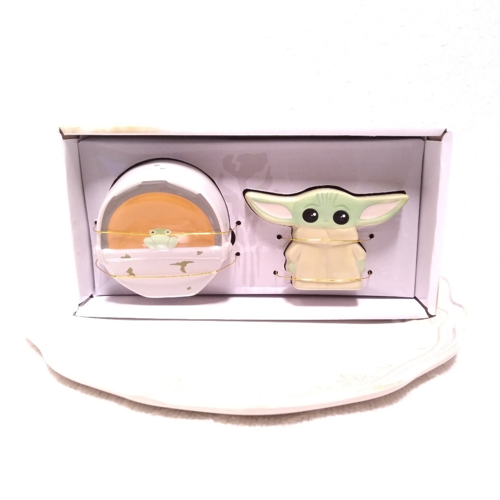 Disney Star Wars The Child Ceramic Salt Pepper